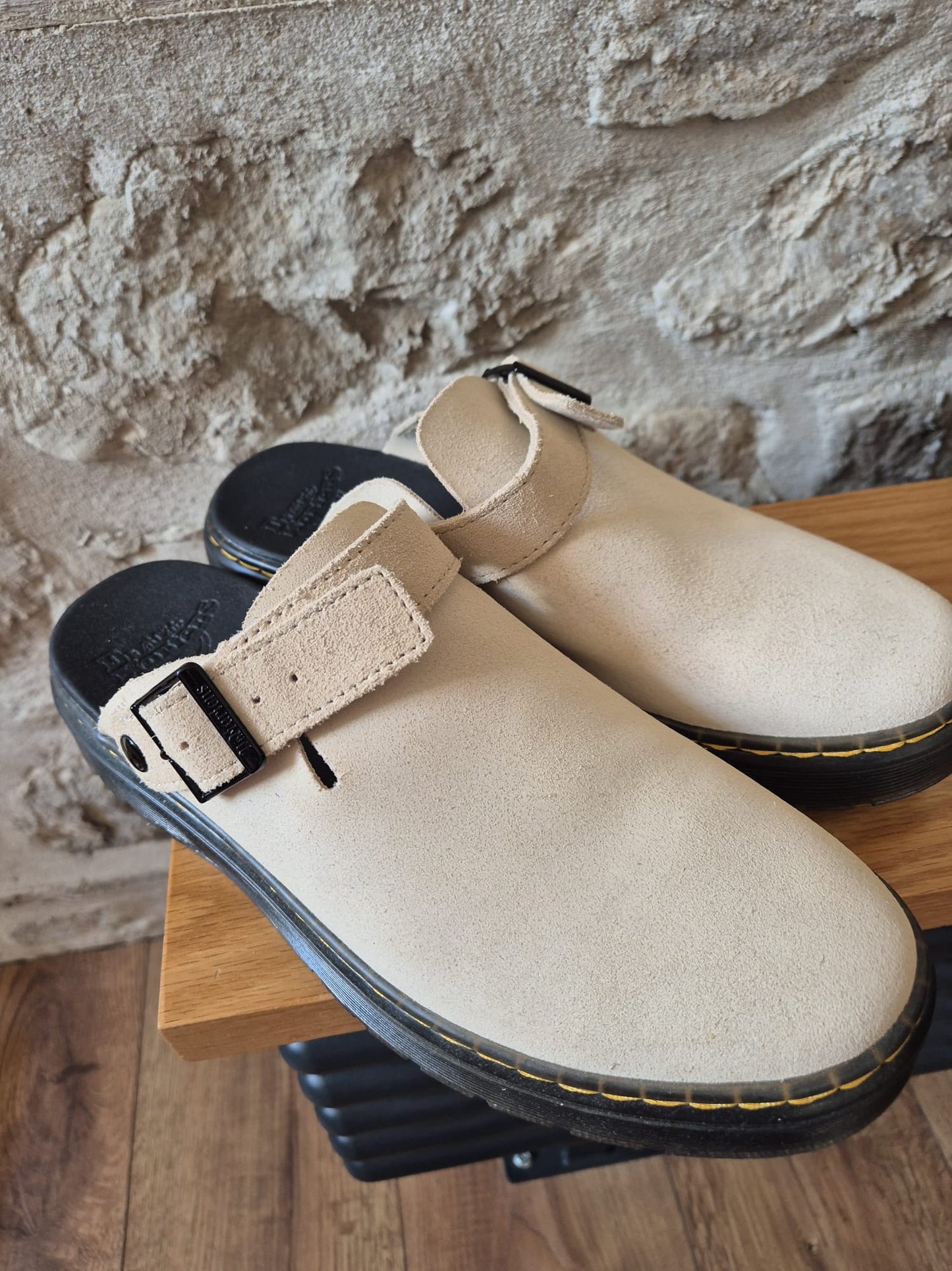 Cream Dr Marten Mule