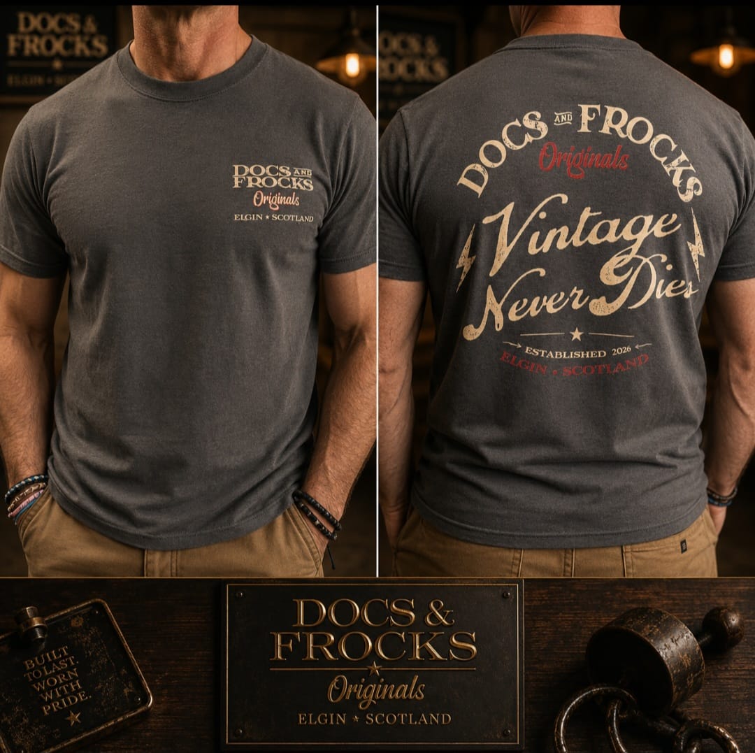 Docs and Frocks Originals ‘Vintage never dies’ t-shirt
