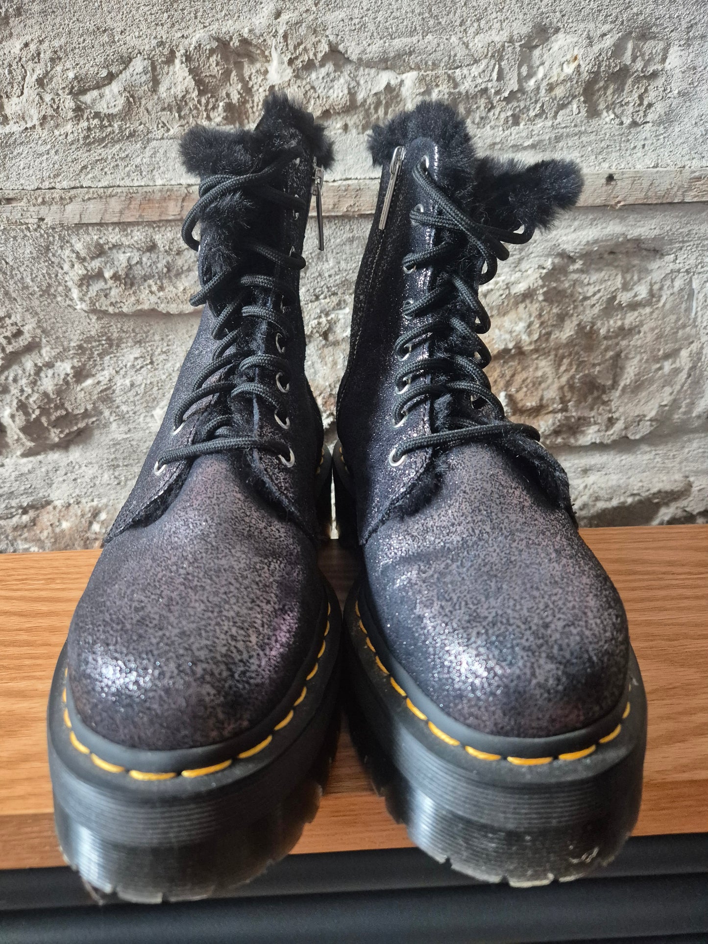 Platform sparkly fur-lined