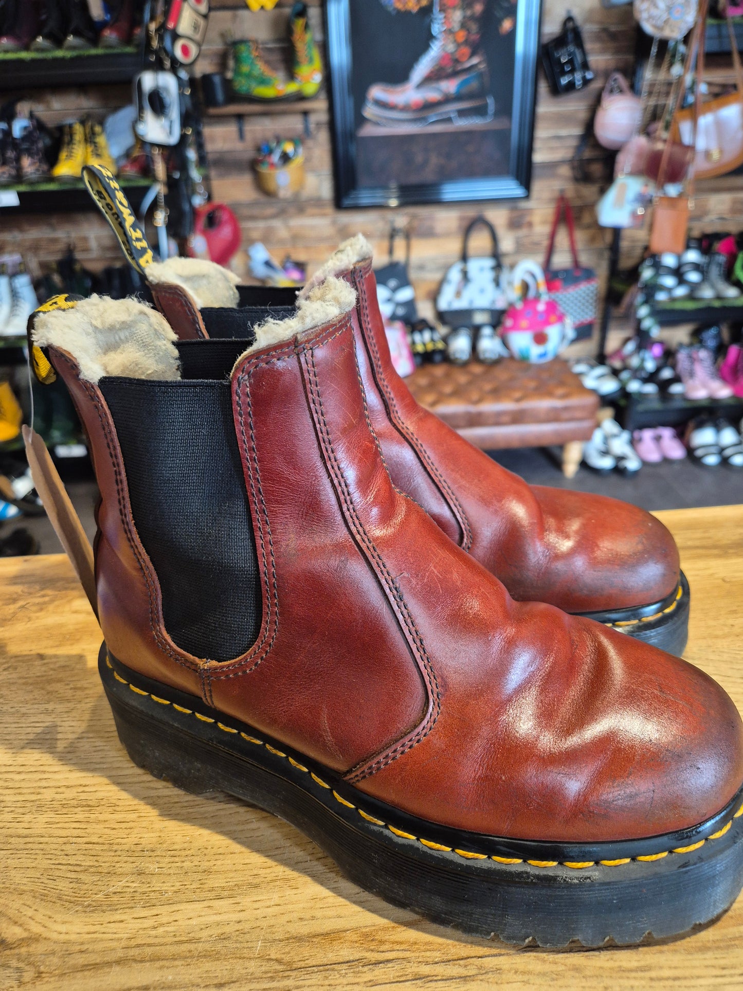Platform Chelsea boots