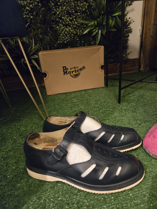 Black Dr Marten Shoes