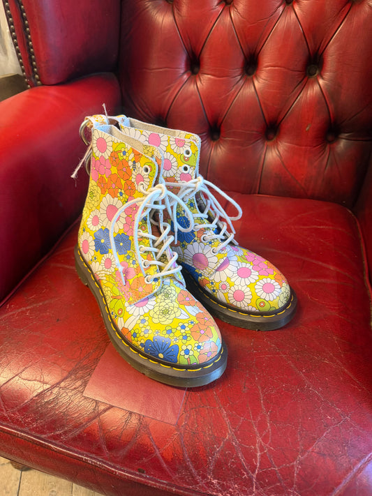Floral Dr Marten