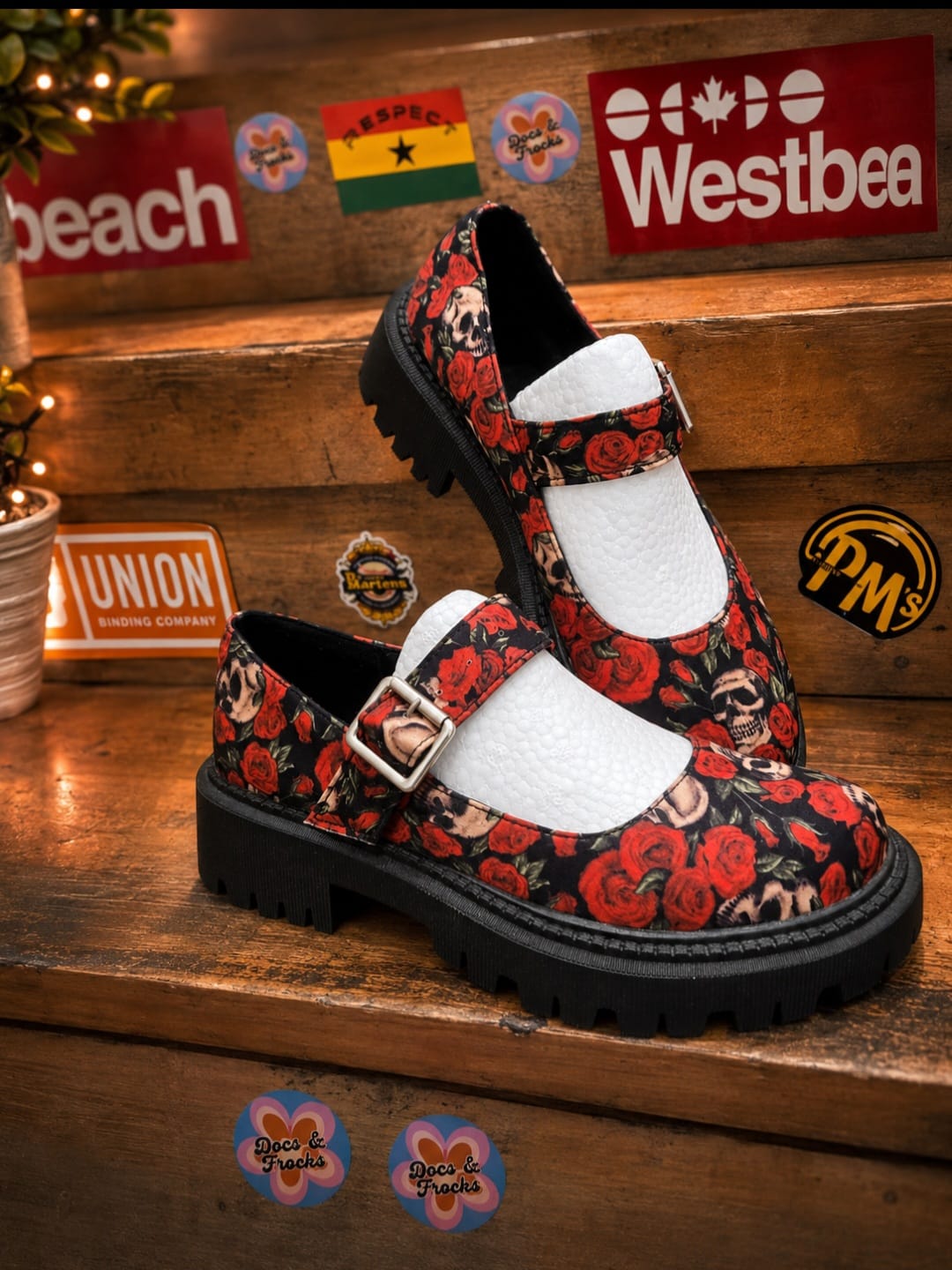 Unbranded Skulls and Roses Shoe