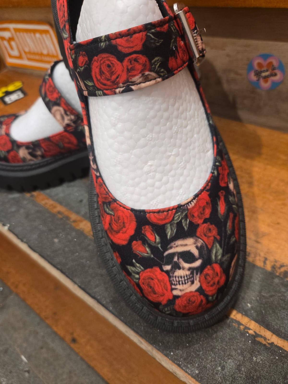 Unbranded Skulls and Roses Shoe