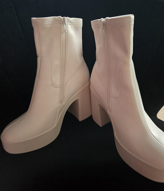 White GOGO Boots