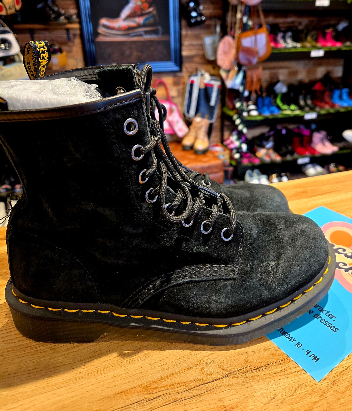 Suede black boots