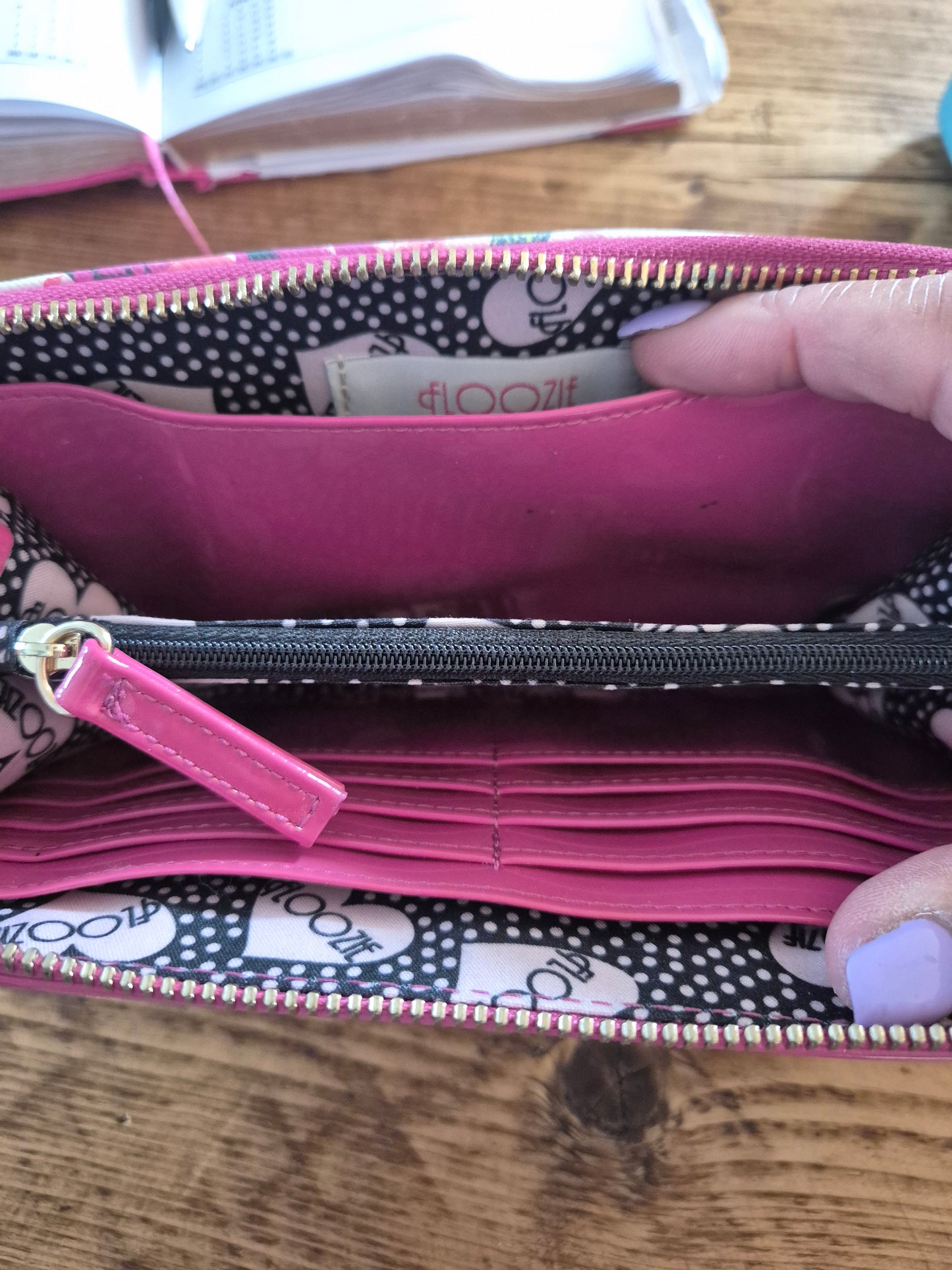 Handbag and purse